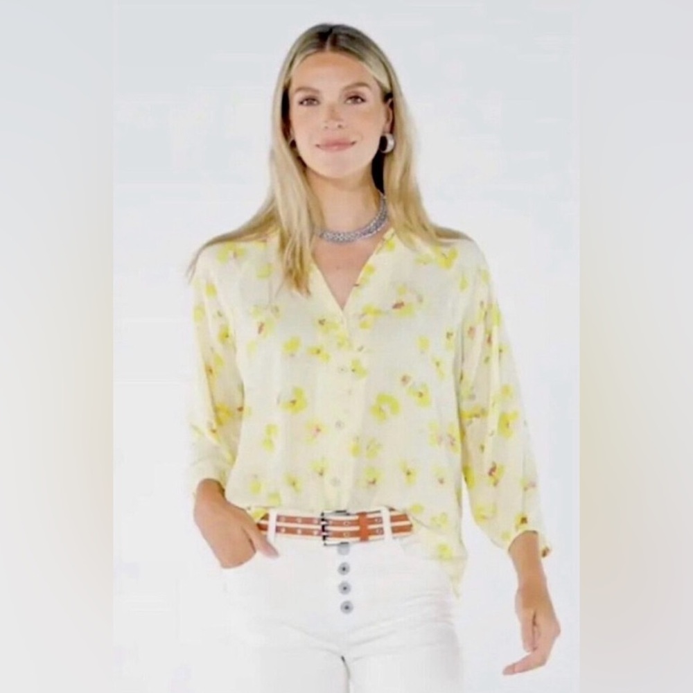 Cabi “Go To Blouse” Oversized Relaxed Top in Semi-Sheer Floral Print Fabric Sz S